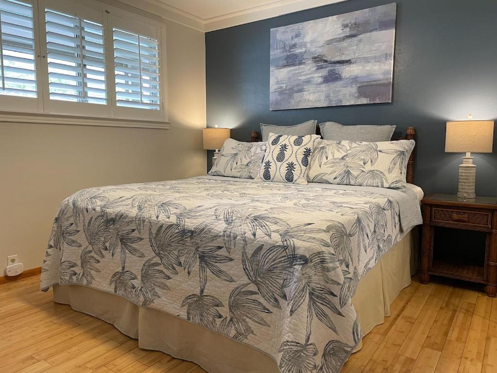 Апартаменти Molokai Island Retreat With Beautiful Ocean Views And Pool - Newly Remodeled! Ualapue Екстер'єр фото