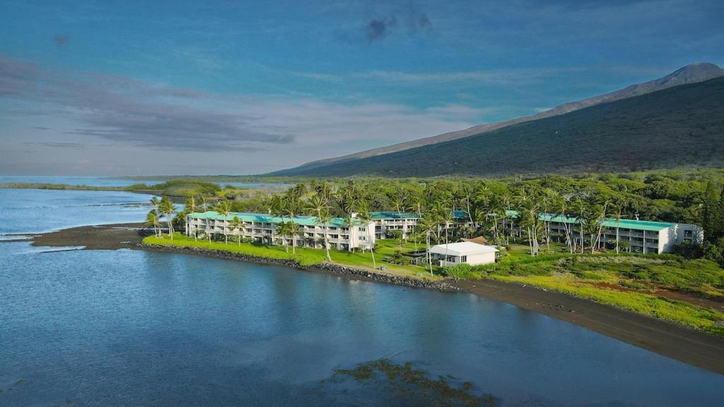 Апартаменти Molokai Island Retreat With Beautiful Ocean Views And Pool - Newly Remodeled! Ualapue Екстер'єр фото