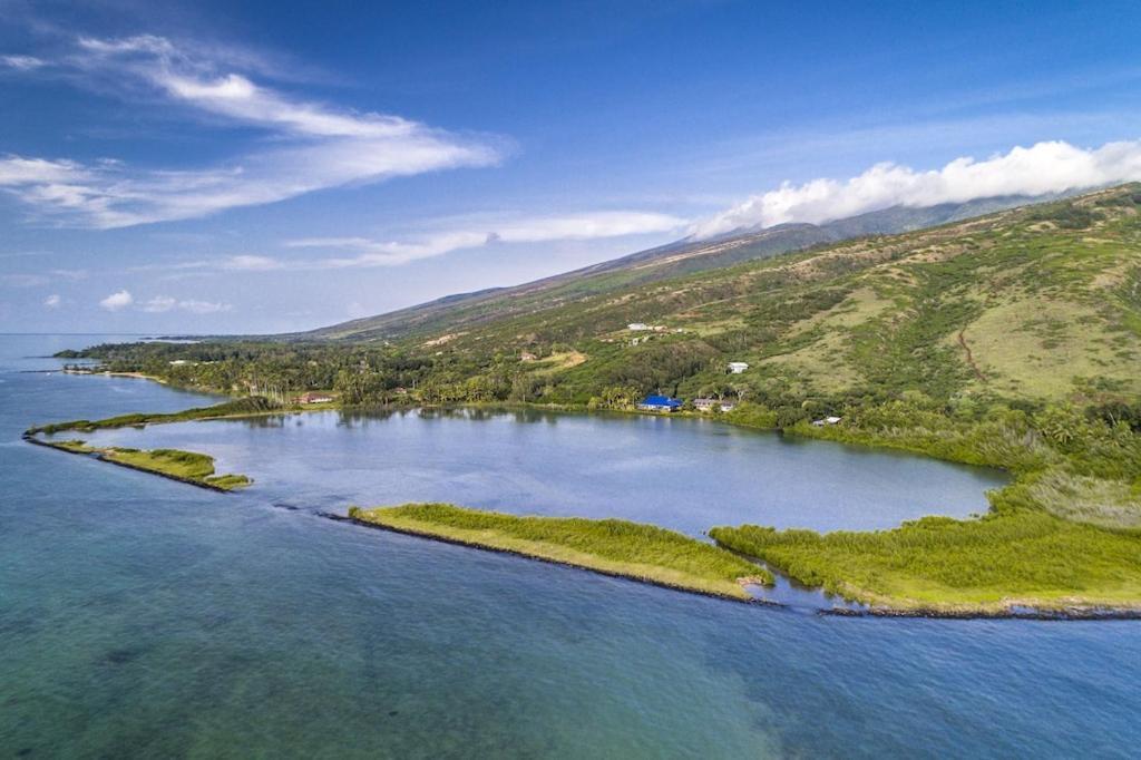 Апартаменти Molokai Island Retreat With Beautiful Ocean Views And Pool - Newly Remodeled! Ualapue Екстер'єр фото